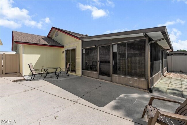 Building Photo - 5560 Longleaf Dr