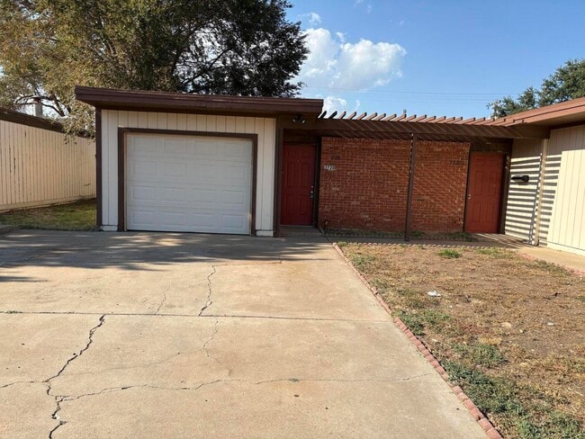 Primary Photo - 3720 53rd St