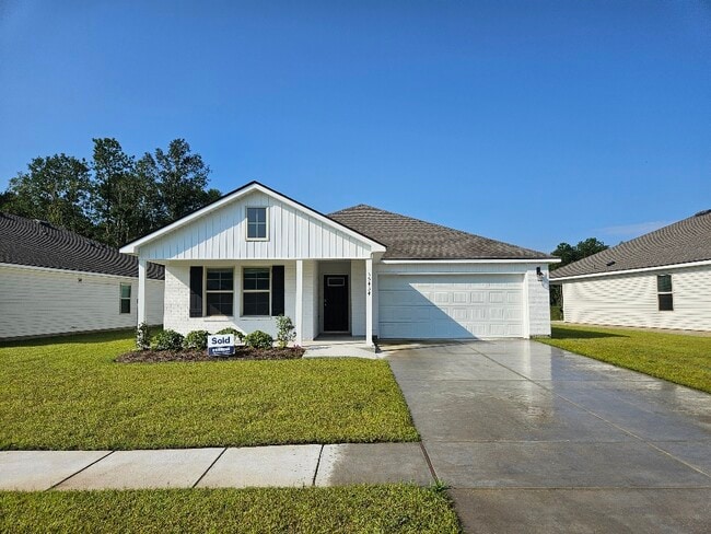 Primary Photo - 35434 Grovemont Dr