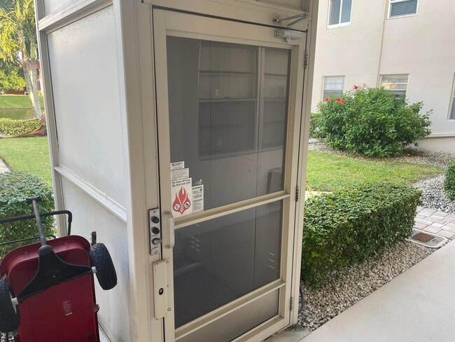 Building Photo - 138 Dorchester H