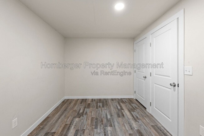 Building Photo - 9717 N Stevens St
