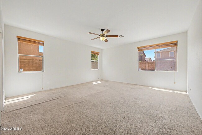 Building Photo - 3119 W Pleasant Ln