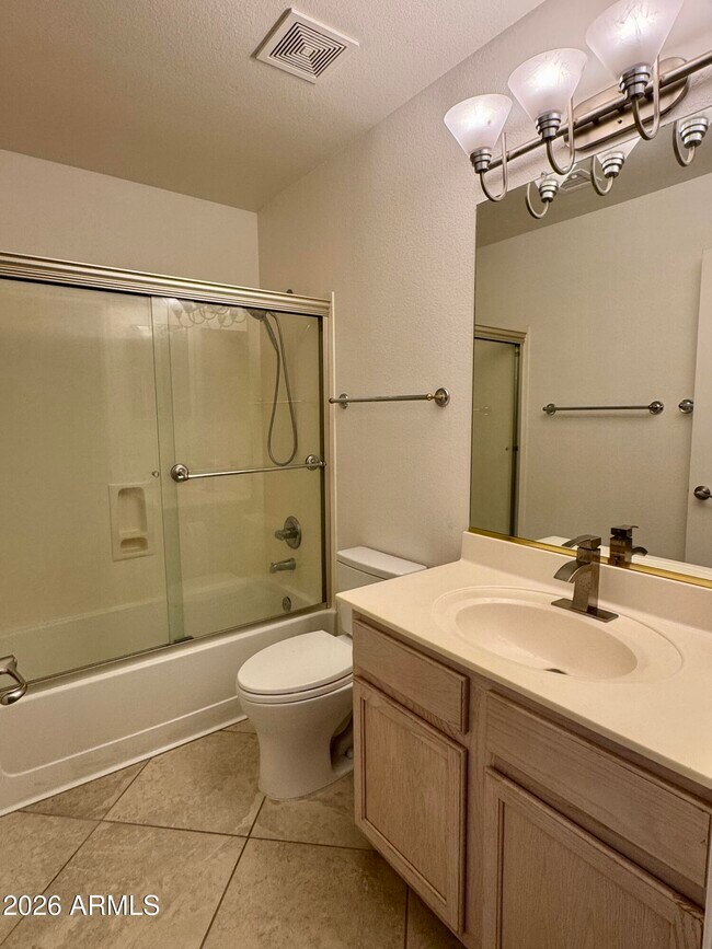 Building Photo - 6510 W Behrend Dr