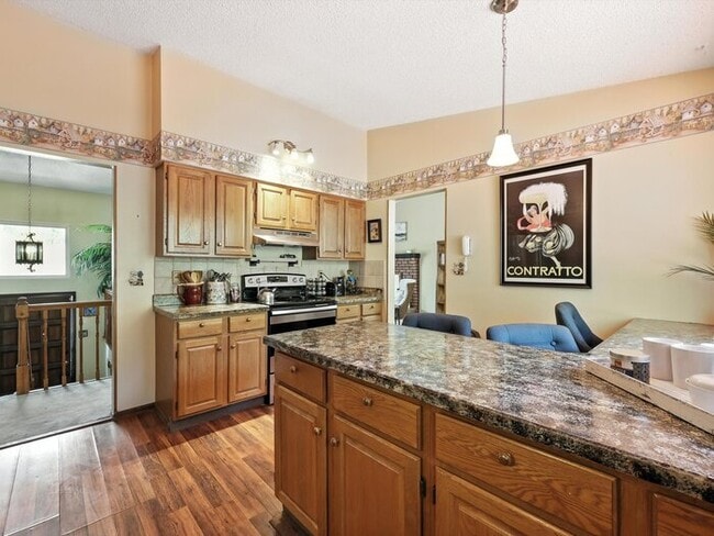 Building Photo - 6180 Garlock Way