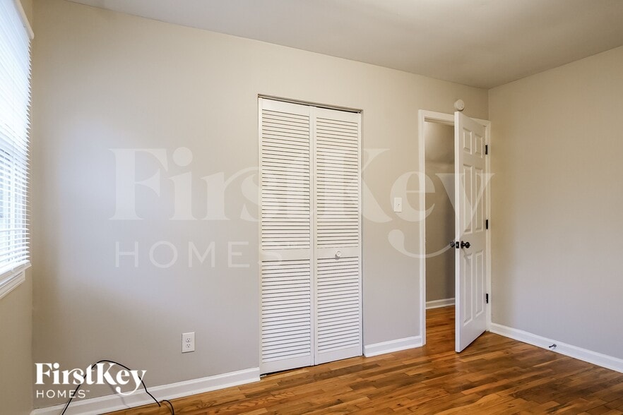 Building Photo - 443 Fairlock Ln NW