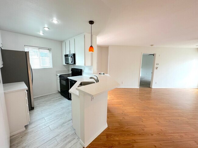 Primary Photo - 9745 Mesa Springs Way
