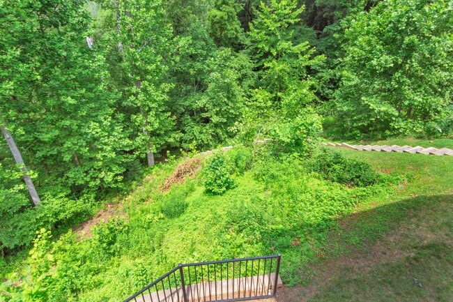 Building Photo - 151 Longwood Dr