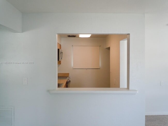 Building Photo - 2124 Taylor St