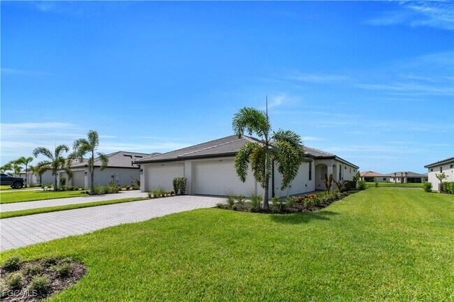 Building Photo - 19553 Hinkley Dr