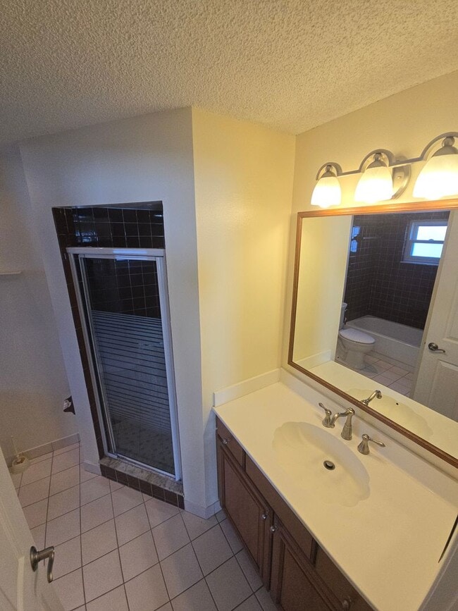 Building Photo - Charming 2 Bed 2 Bath in Holiday, Fl