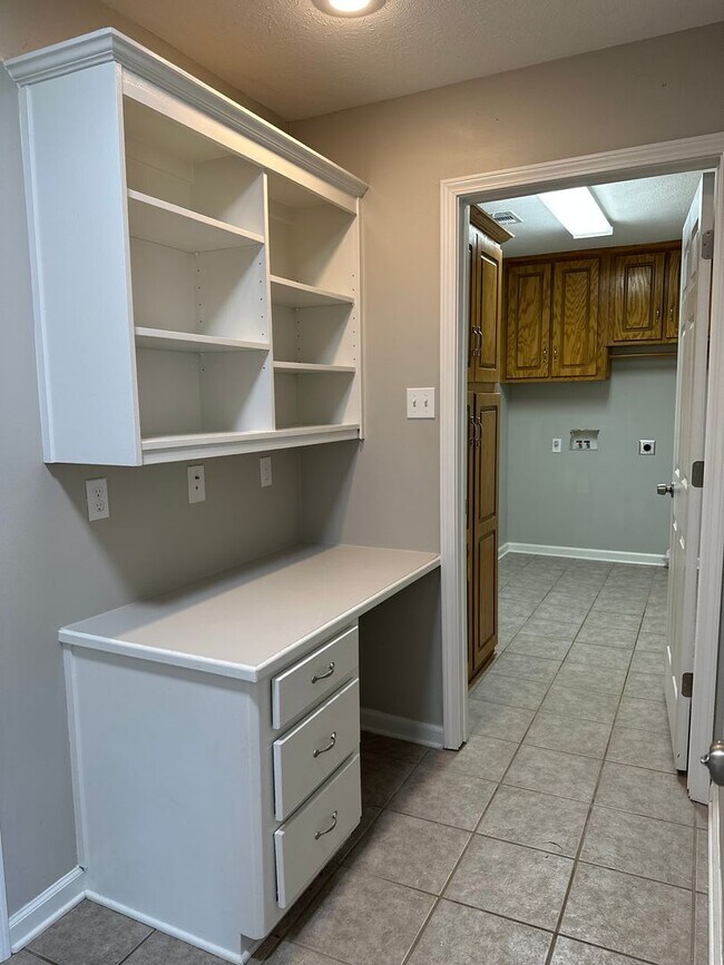 Building Photo - 3-Bedroom, 2-Bathroom Split floor plan Home for Rent in Austin, AR – Available April 2026