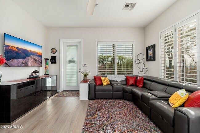 Building Photo - 5712 E Blue Sky Dr