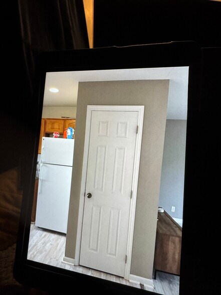 Building Photo - 75 S Maiden St