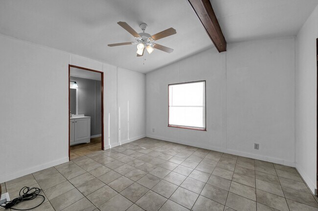 Building Photo - 14287 Forest Cir