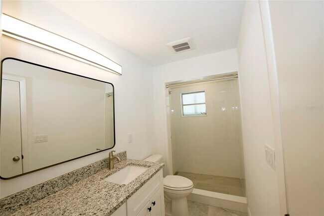 Building Photo - 391 Gulf Breeze Blvd