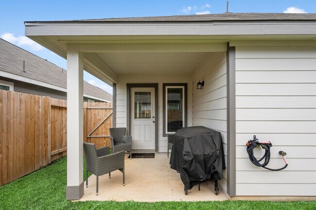 Building Photo - 2408 Bray Head Dr