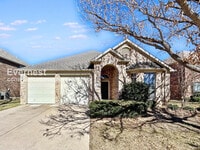 Building Photo - 2840 S Serrano