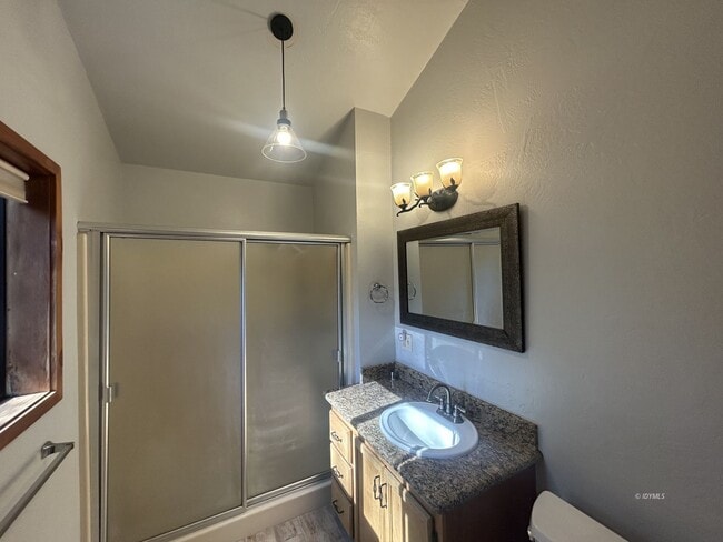 Building Photo - Solar 3 Bd/ 2 Ba. Single-Family Home Rental