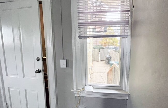 Building Photo - 2829 Glendora Ave