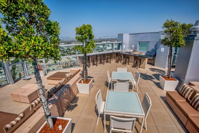 Building Photo - 13700 Marina Pointe Dr