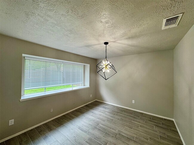 Building Photo - 13318 Raven Roost Dr