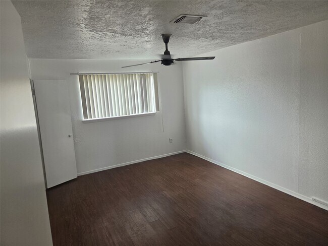 Building Photo - 158 Goodson Dr