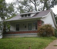 Building Photo - 329 Winton Ave