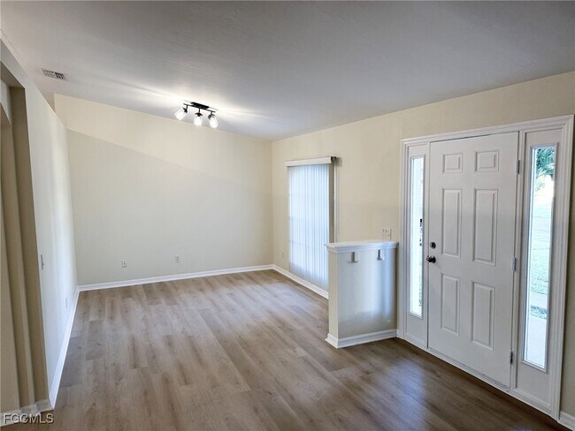 Building Photo - 3522 SW 14th Pl