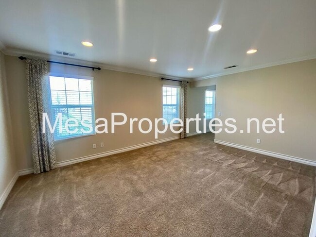 Building Photo - 16215 Compass Ave