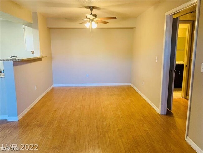 Building Photo - 8101 W Flamingo Rd