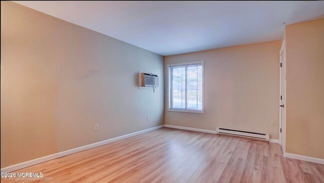 Building Photo - 167 Amberly Dr