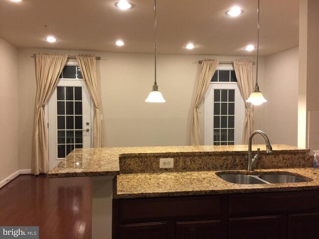 Building Photo - 2202 Leesborough Dr