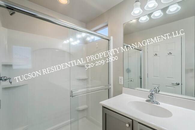 Building Photo - 10534 E Native Rose Trail