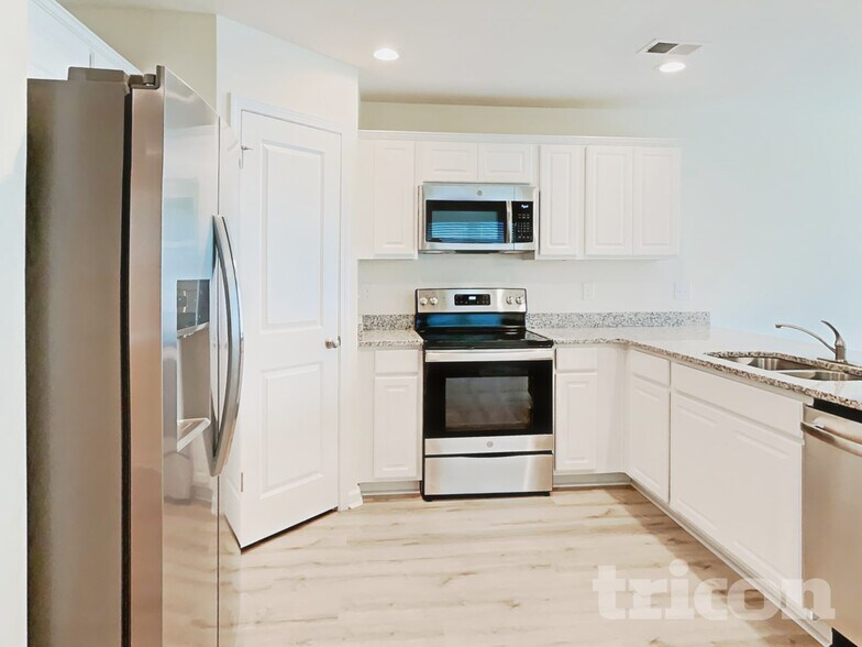 Building Photo - 691 Millsgate Cir