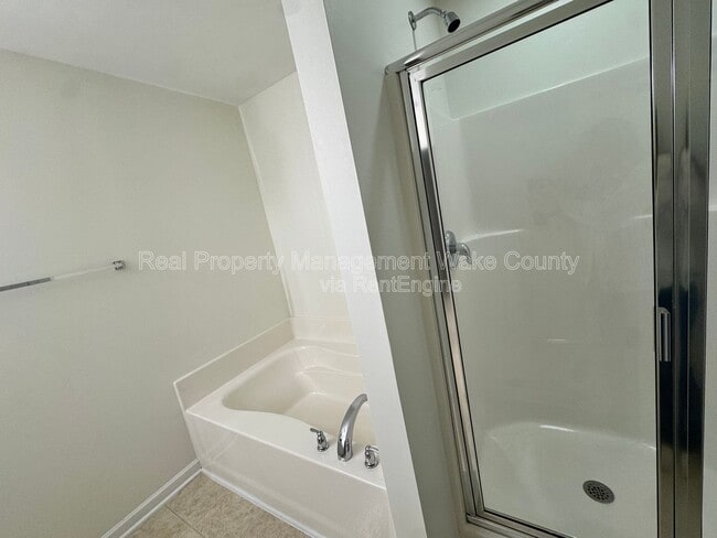 Building Photo - 8215 Martello Ln