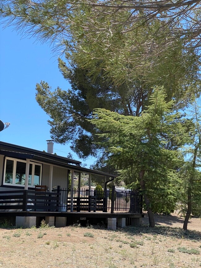 Building Photo - 14150 Lazy River Dr