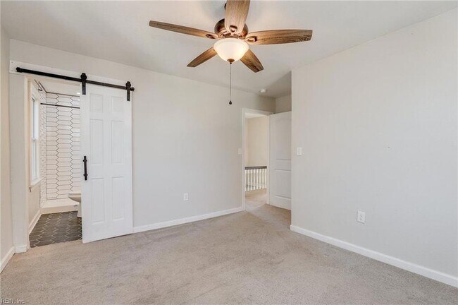 Building Photo - 1914 King St