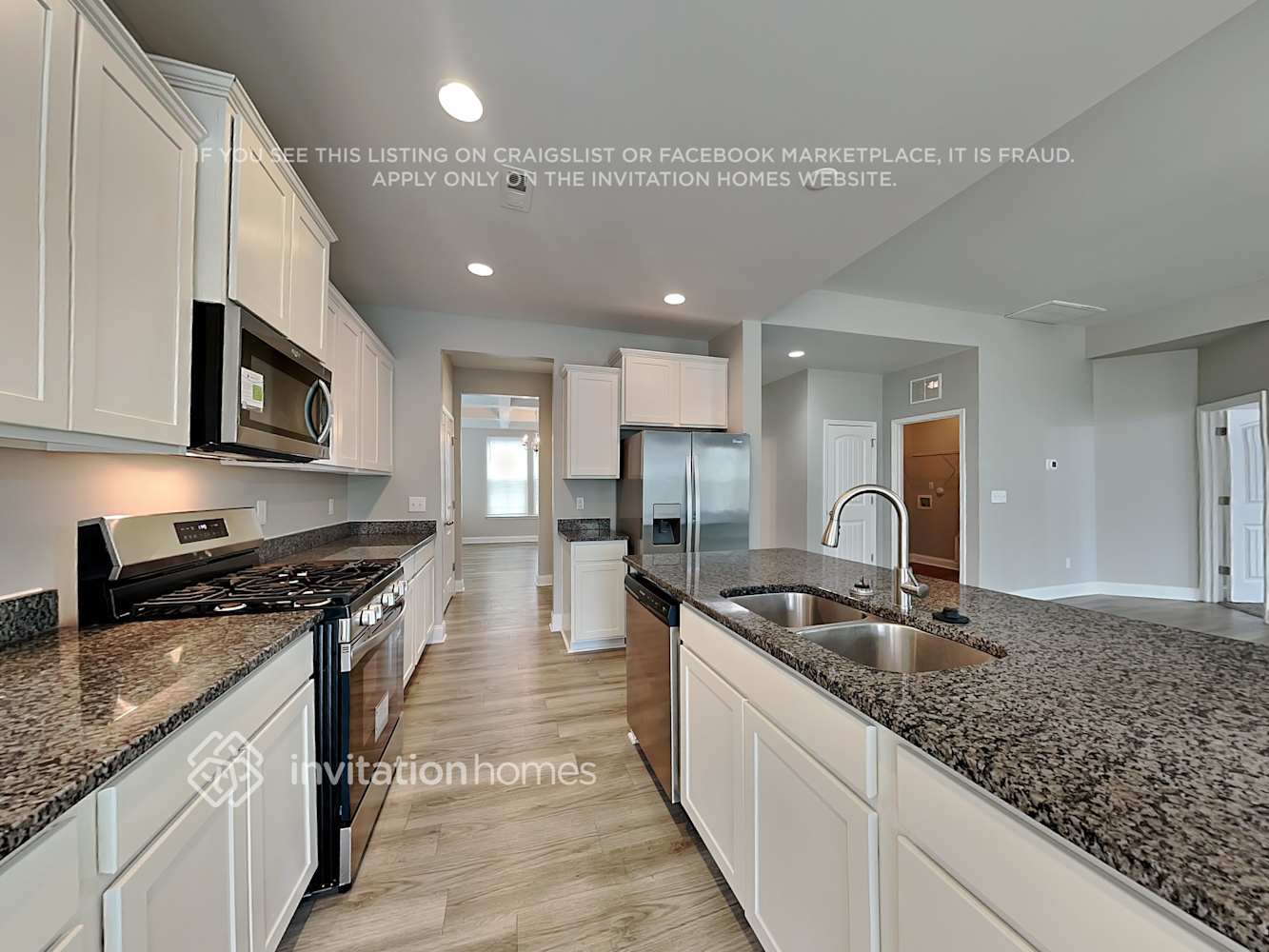 Building Photo - 42 Pearsall Farm Ln