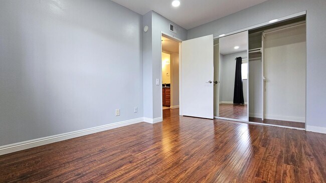 Building Photo - 8283 Willis Ave