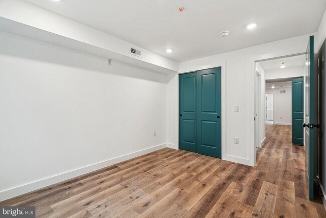 Building Photo - 2630 N 11th St