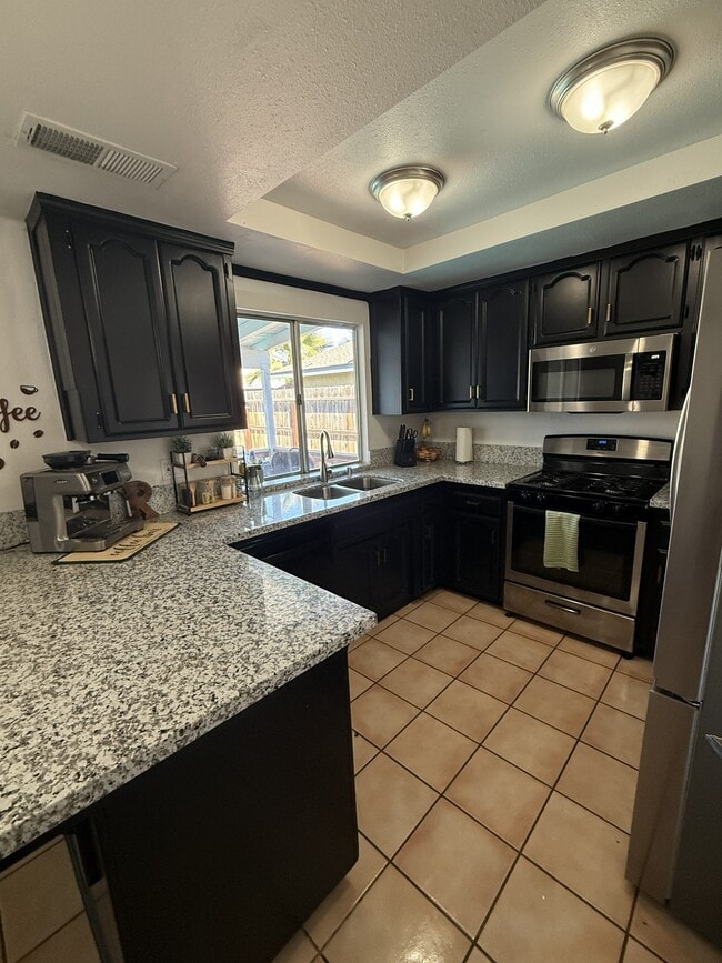 Building Photo - 4610 W Feemster Ave