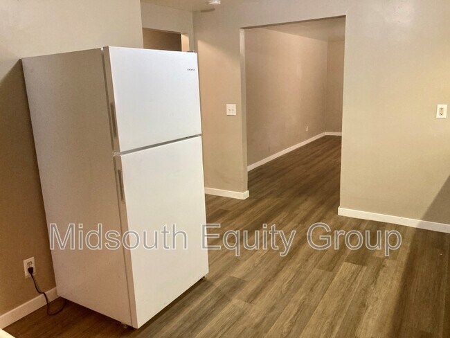 Building Photo - 127 Northside Ave