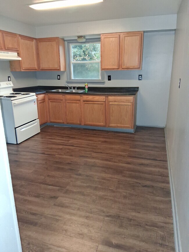 Building Photo - 4117 Orchard Way