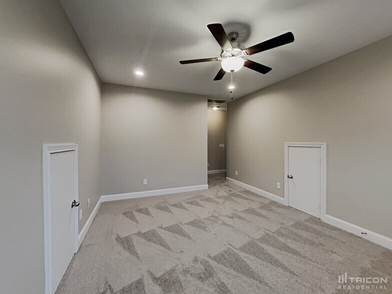 Building Photo - 962 Bonellis Ln