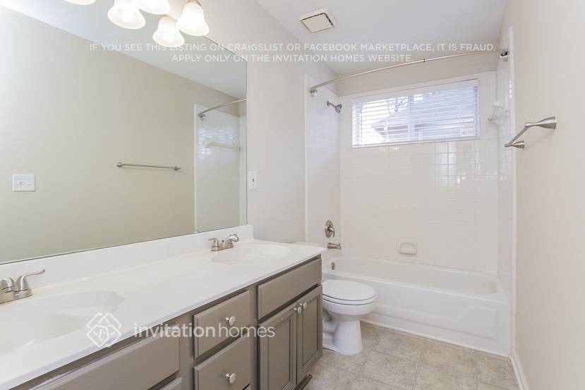 Building Photo - 7010 Surrey Dr