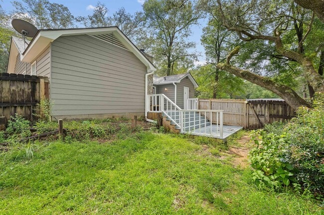 Building Photo - 1708 Woodley Rd