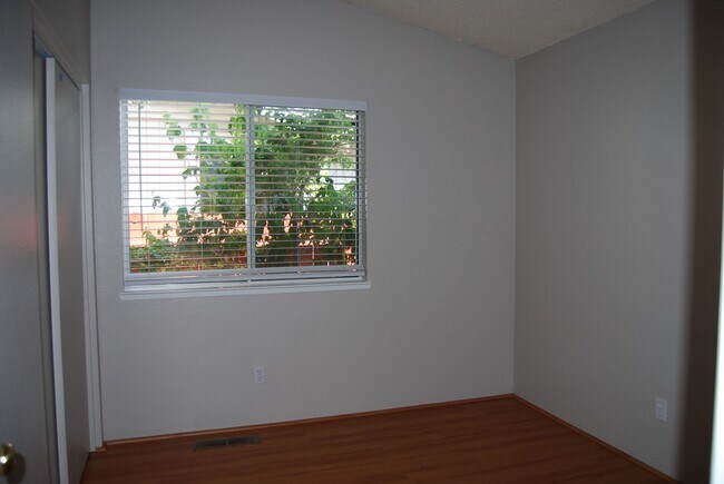 Building Photo - Adorable 3BD 2BA Home!