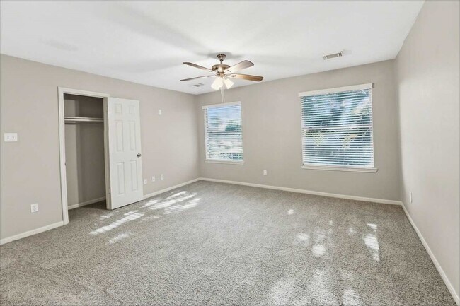 Building Photo - 1011 Wentworth Dr