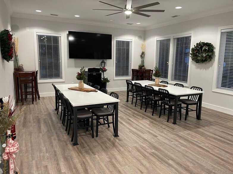 Building Photo - Randolph Square