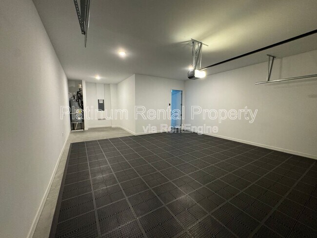 Building Photo - 2087 Abode Wy